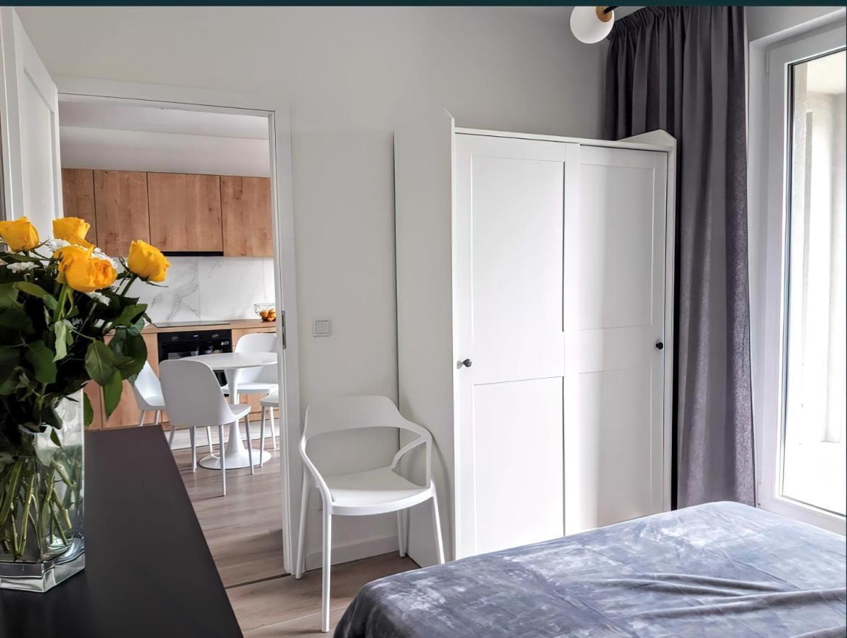 Apartamenty Fuzja - Komfortowe Mieszkania Blisko Centrum Lodzi Garaz Εξωτερικό φωτογραφία