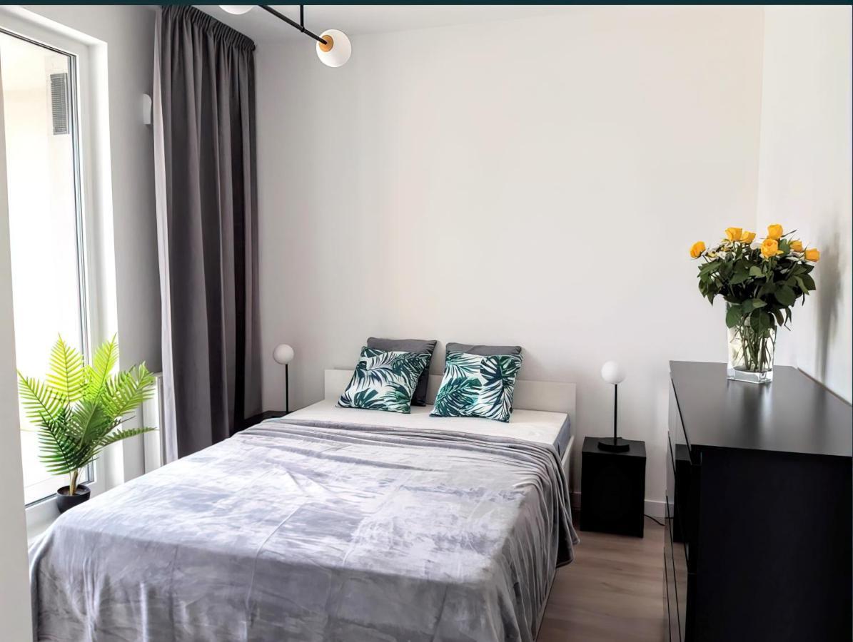 Apartamenty Fuzja - Komfortowe Mieszkania Blisko Centrum Lodzi Garaz Εξωτερικό φωτογραφία