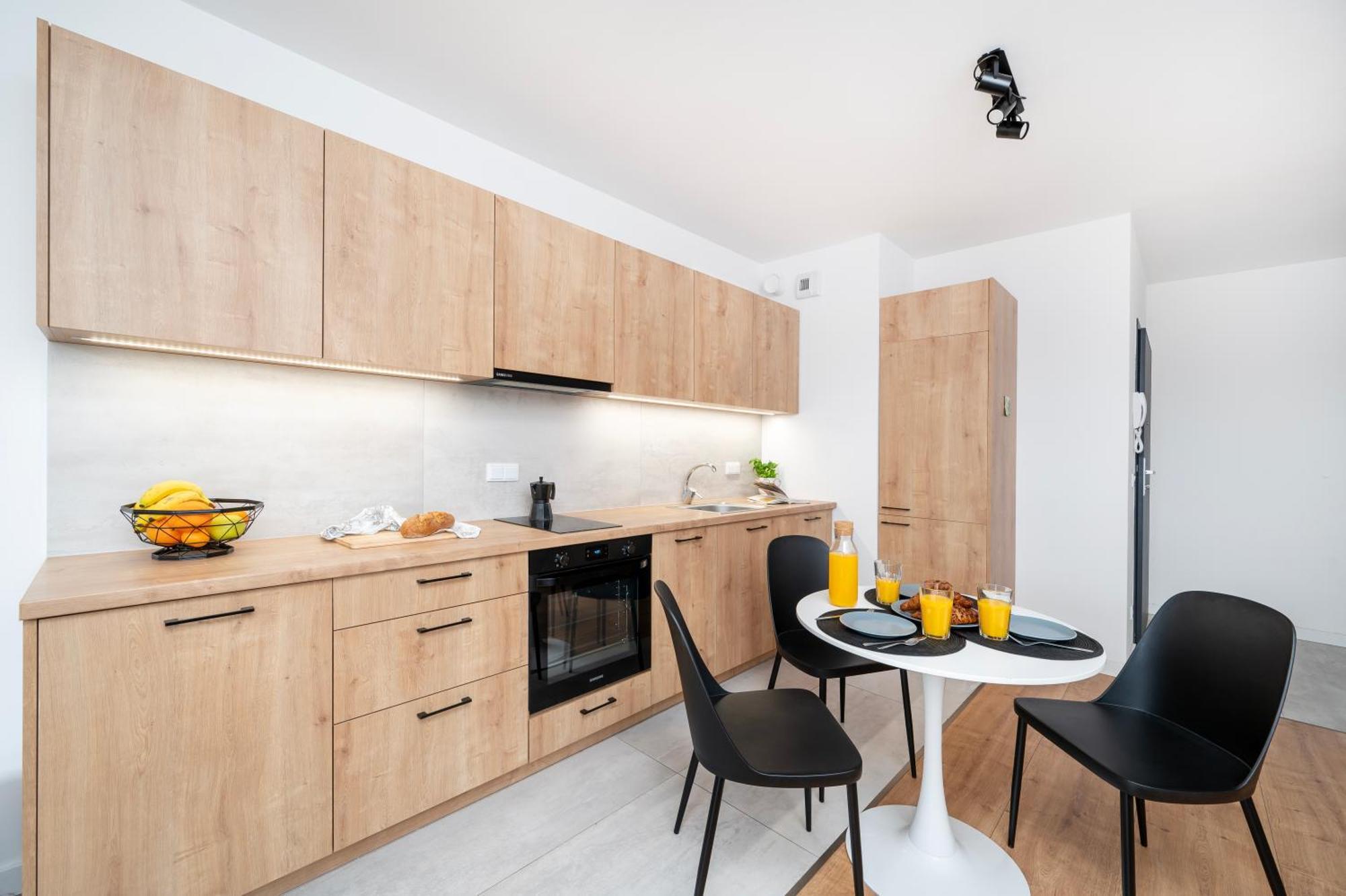 Apartamenty Fuzja - Komfortowe Mieszkania Blisko Centrum Lodzi Garaz Εξωτερικό φωτογραφία