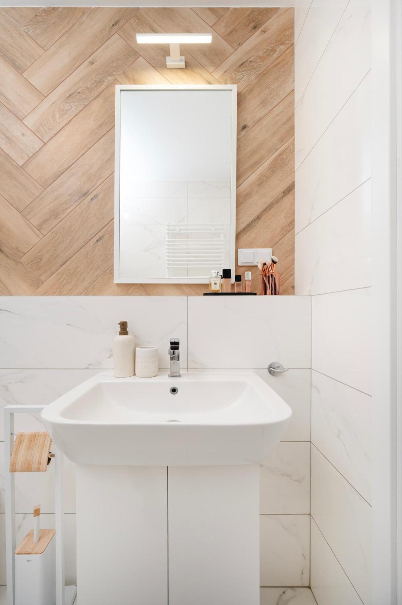 Apartamenty Fuzja - Komfortowe Mieszkania Blisko Centrum Lodzi Garaz Εξωτερικό φωτογραφία